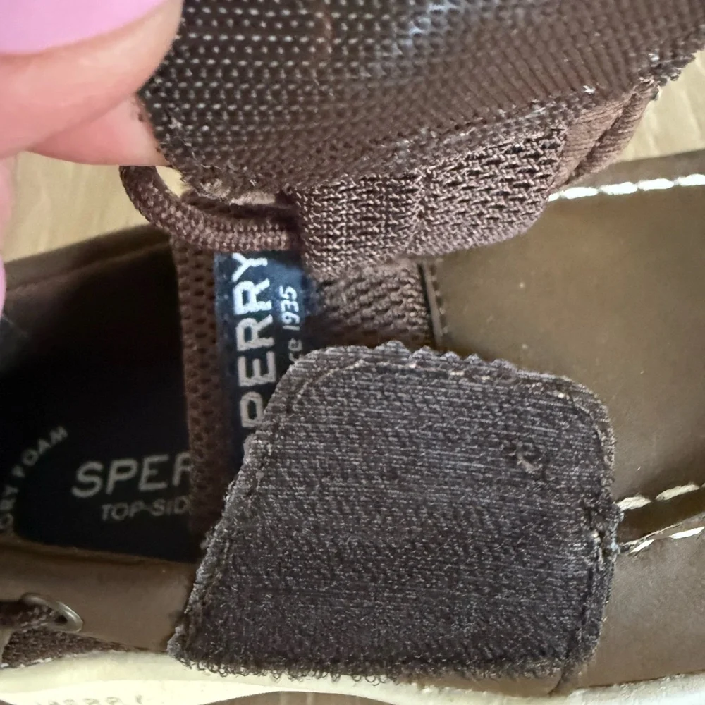 Sperry Kids 9 Brown Leather Moccasin Boat Shoes. Laces with Velcro Closure
